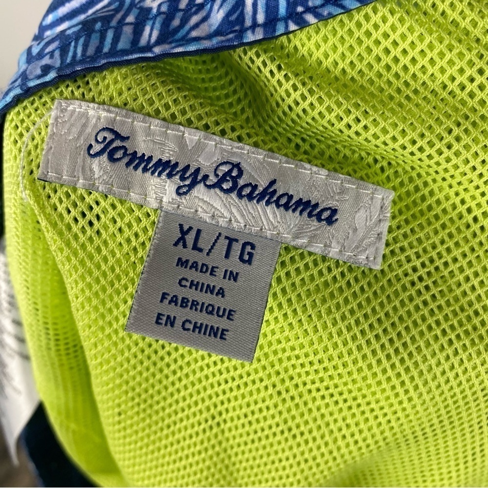 Tommy Bahama Blue Pineapple Swim Trunks Beach Pool Vacation - Picture 4 of 4